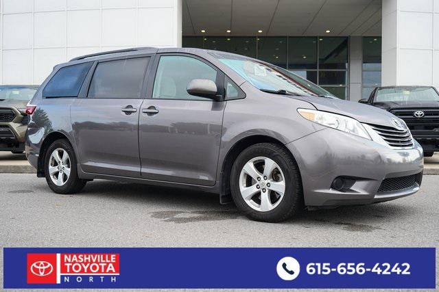 2016 Toyota Sienna LE 8 Passenger