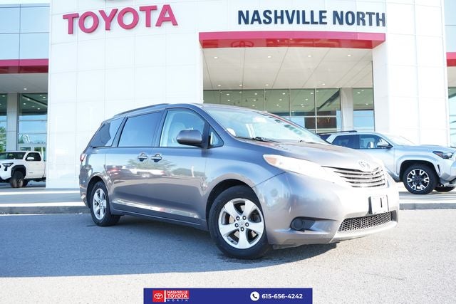 2016 Toyota Sienna LE 7 Passenger