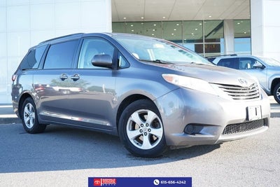 2016 Toyota Sienna LE 7 Passenger