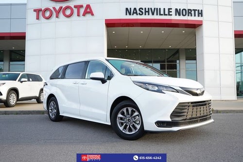 2026 Toyota Sienna LE 8 Passenger