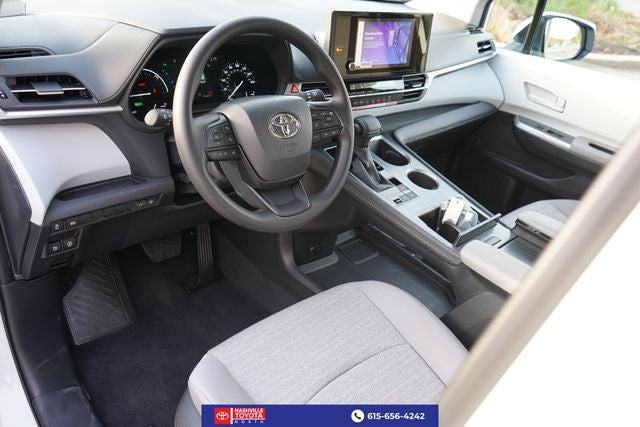 2026 Toyota Sienna LE 8 Passenger