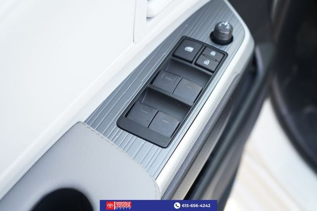 2026 Toyota Sienna LE 8 Passenger