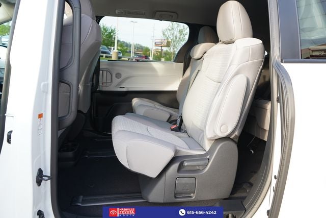 2026 Toyota Sienna LE 8 Passenger