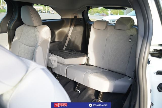 2026 Toyota Sienna LE 8 Passenger