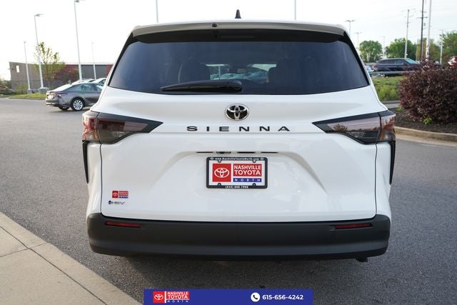 2026 Toyota Sienna LE 8 Passenger