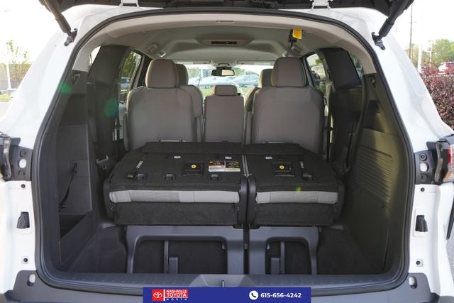 2026 Toyota Sienna LE 8 Passenger