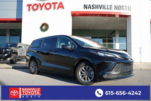 2024 Toyota Sienna LE 8 Passenger