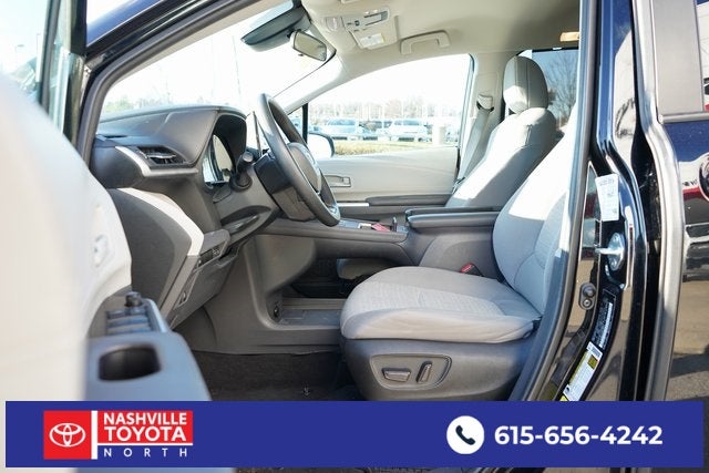 2024 Toyota Sienna LE 8 Passenger