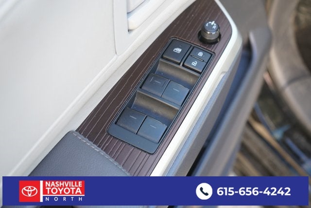 2024 Toyota Sienna LE 8 Passenger