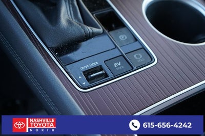 2024 Toyota Sienna LE 8 Passenger