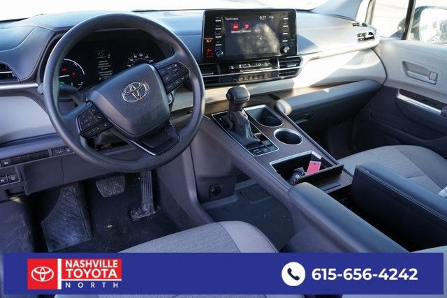 2024 Toyota Sienna LE 8 Passenger