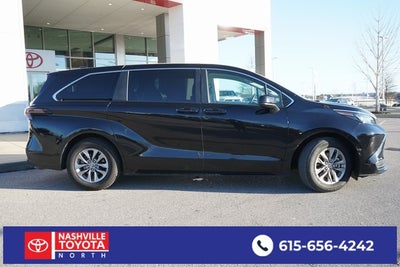2024 Toyota Sienna LE 8 Passenger