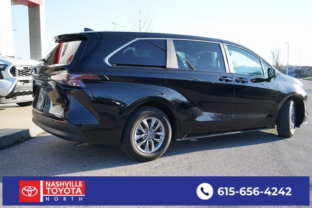2024 Toyota Sienna LE 8 Passenger