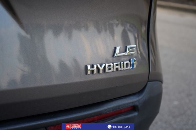 2022 Toyota Sienna LE 8 Passenger