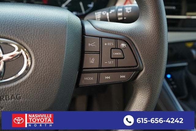 2025 Toyota Sienna LE 8 Passenger