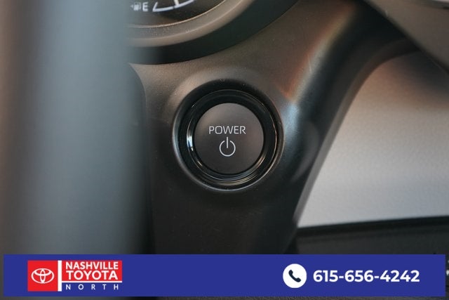 2025 Toyota Sienna LE 8 Passenger