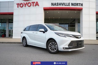 2022 Toyota Sienna XLE