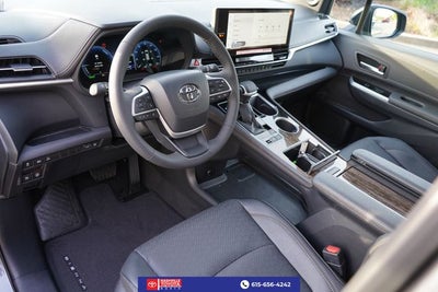 2025 Toyota Sienna Limited 7 Passenger