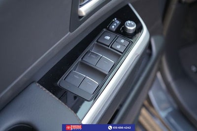 2025 Toyota Sienna Limited 7 Passenger