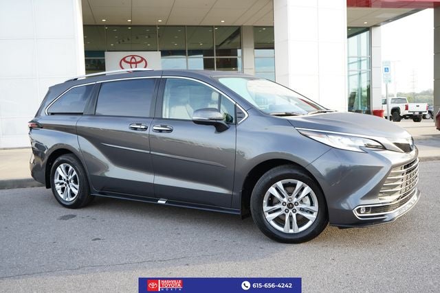 2025 Toyota Sienna Limited 7 Passenger