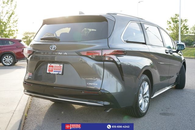 2025 Toyota Sienna Limited 7 Passenger