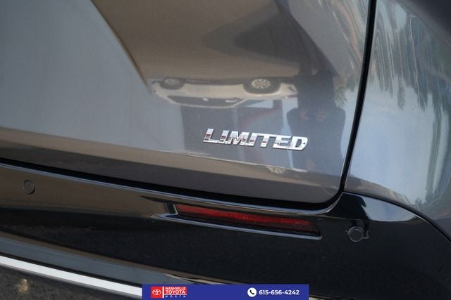 2025 Toyota Sienna Limited 7 Passenger