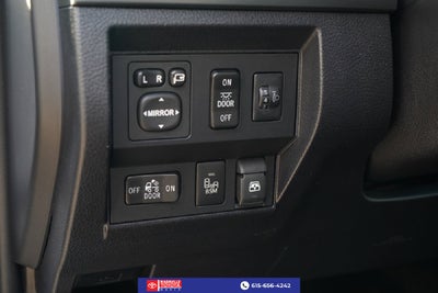 2017 Toyota Tundra Platinum 5.7L V8