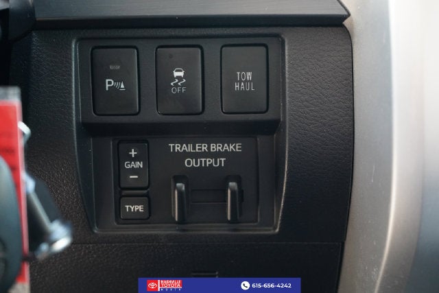 2017 Toyota Tundra Platinum 5.7L V8