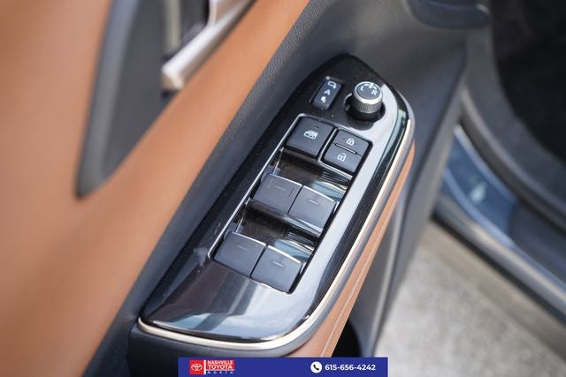 2025 Toyota Crown Signia Limited