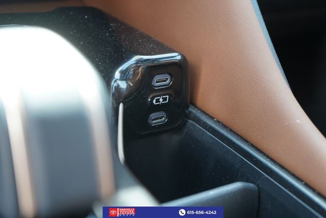 2025 Toyota Crown Signia Limited