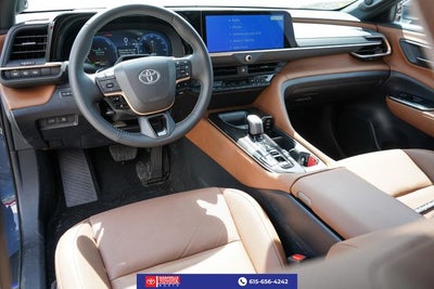 2025 Toyota Crown Signia Limited