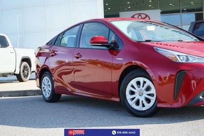 2019 Toyota Prius LE
