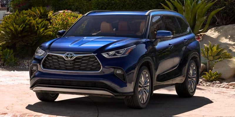 Blue Toyota Highlander